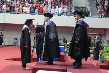UNY Luluskan 1.566 Mahasiswa, 29 Wisudawan Berpredikat Summa Cumlaude