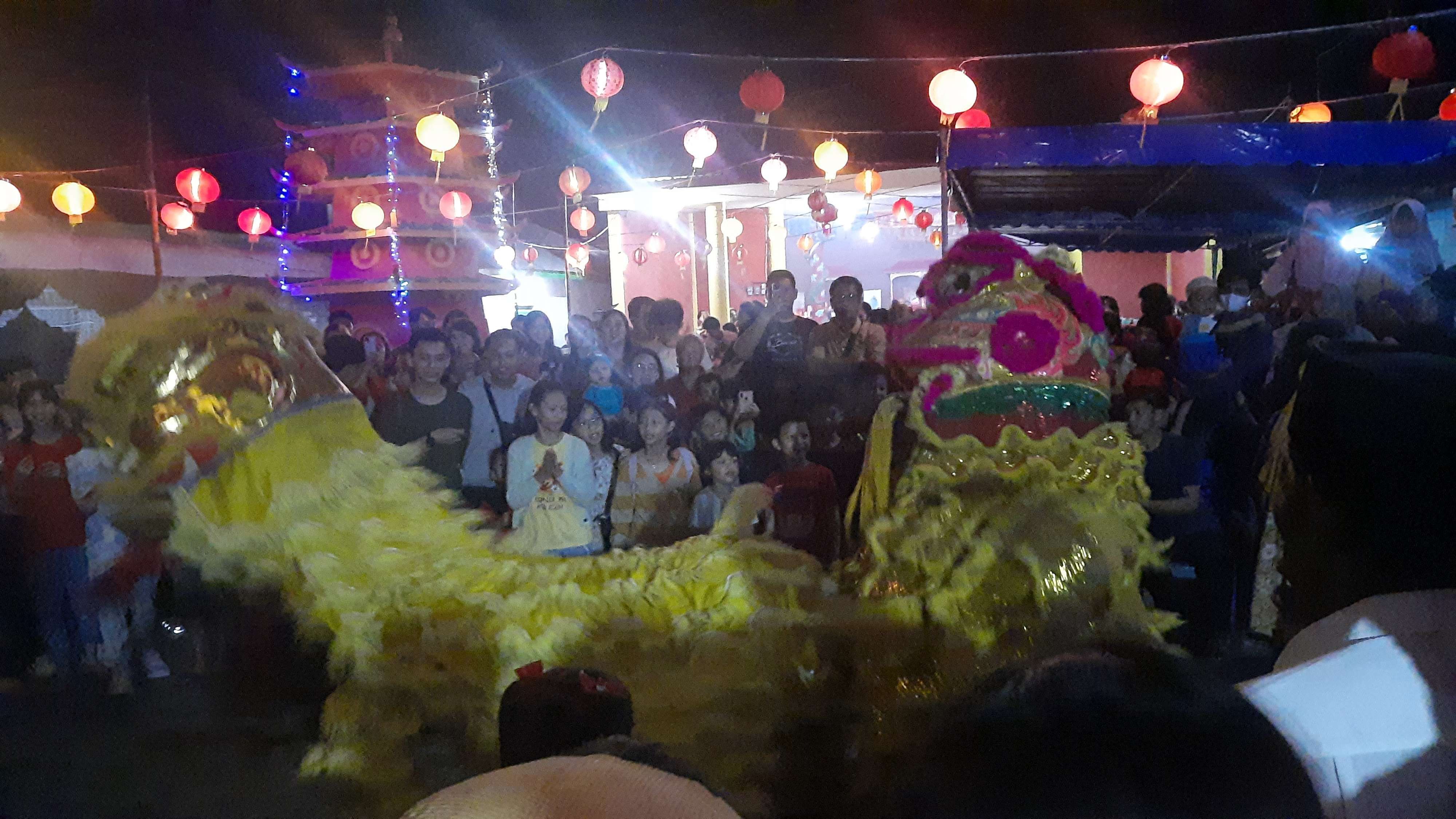 Malam Cap Go Meh Masyarakat Padati Kampung Tua Penagi