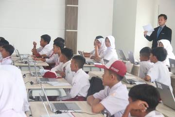 Harapan Sekolah Rakyat Mengatasi Rantai Kemiskinan