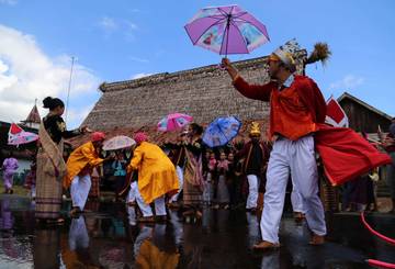 Ritual Orom Sasadu Halmahera 