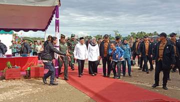Wapres Maaruf Amin Lakukan Peletakan Batu Pertama Lokasi Pemerintahan Provinsi Papua Tengah