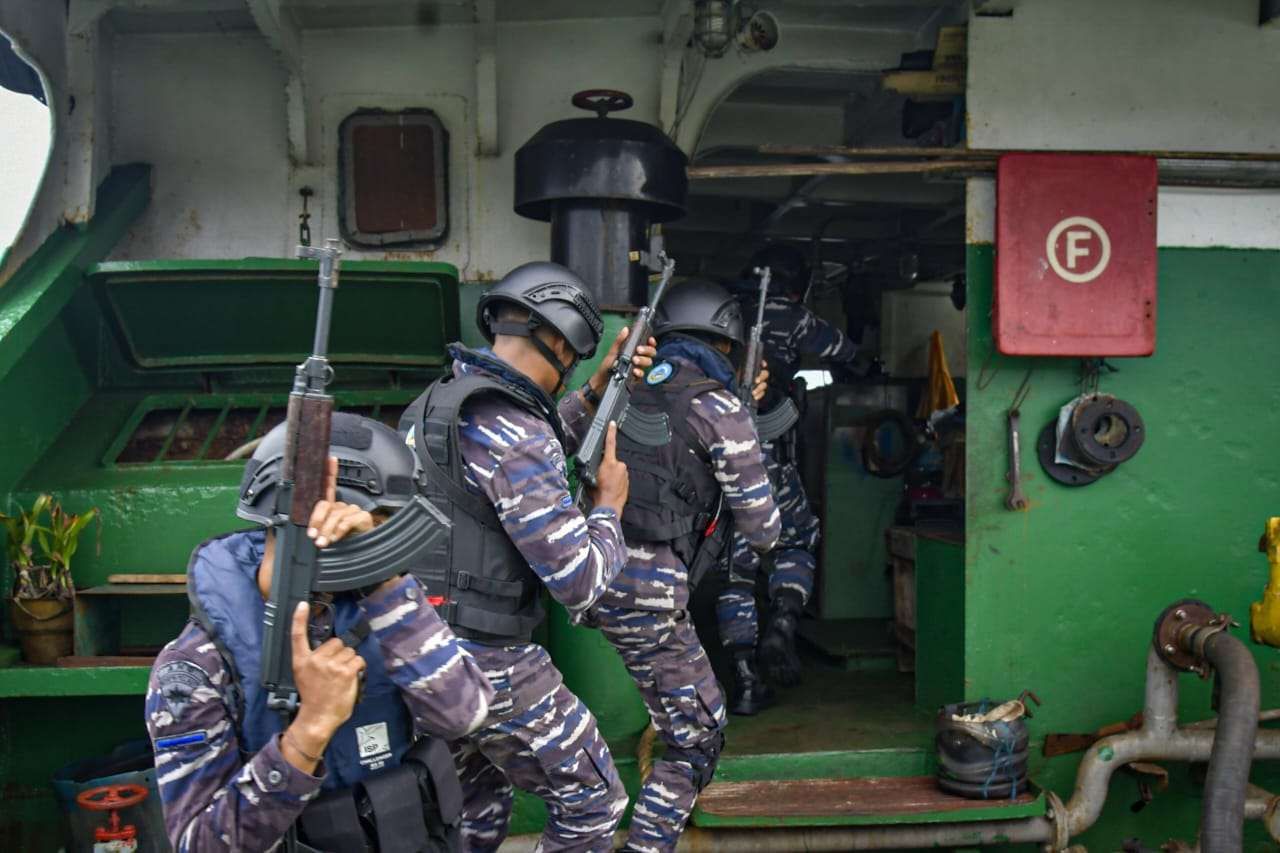 Lantamal IX Latihan Hadapi Pelanggaran Kedaulatan dan Hukum