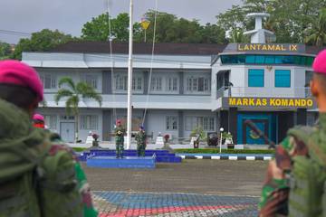 Komandan Lantamal IX Pimpin Upacara Penyambutan Satgas Pengamanan Pulau Terluar
