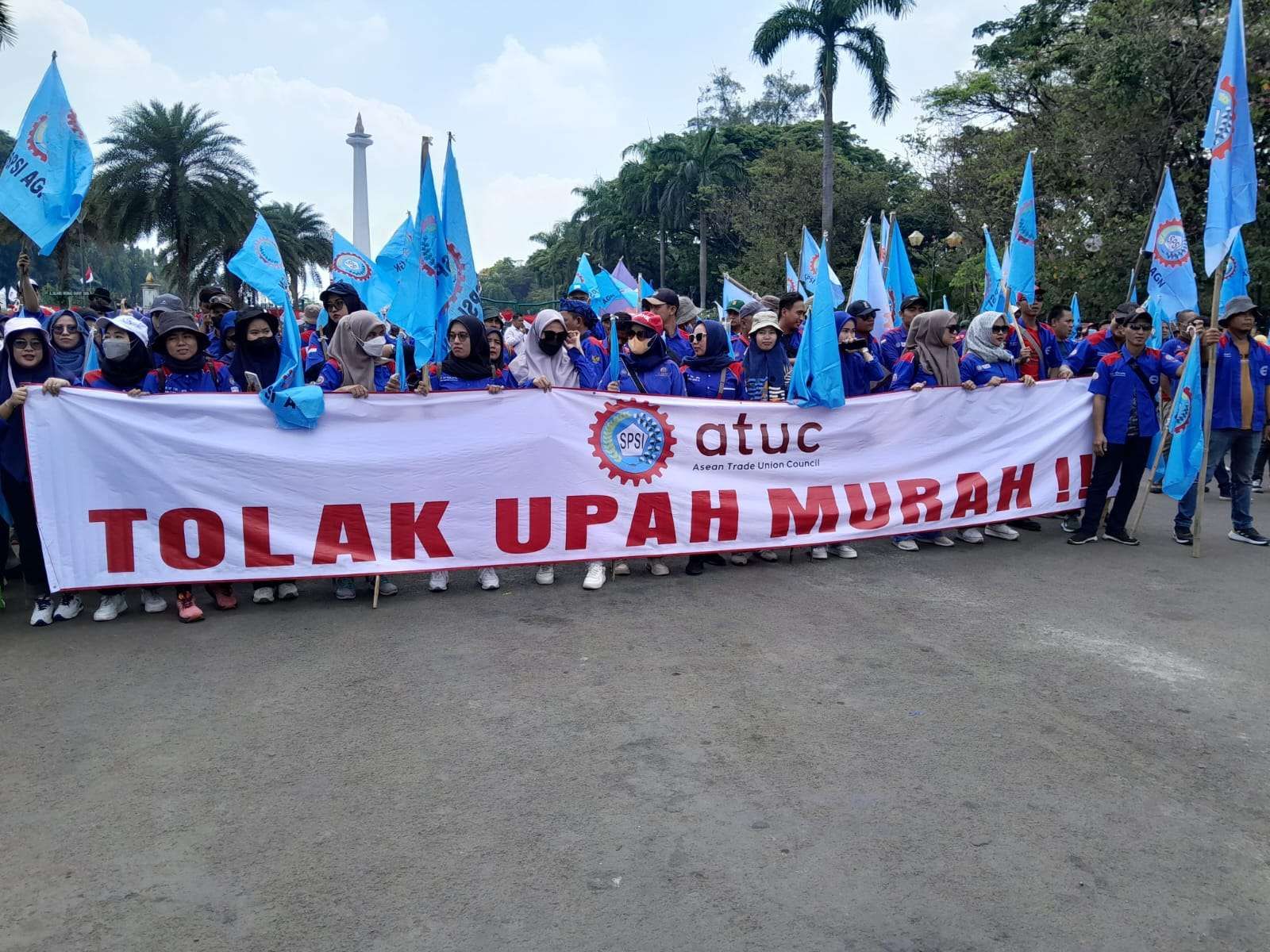 Aksi Sejumlah Serikat Buruh Kabupaten Tangerang 