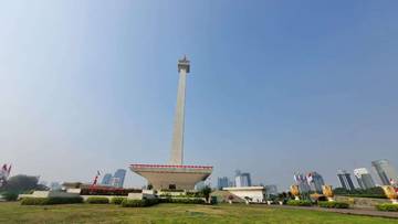 Jumat Pagi Olahraga di Kawasan Monas