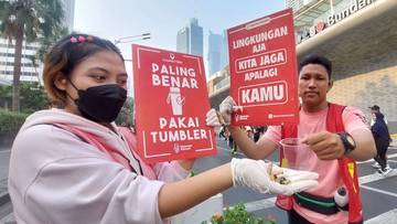 Aksi Pungut Sampah Relawan Operasi Semut