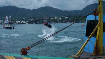 Rashid Al Mulla Jungkir Balik di Pinggir Toba