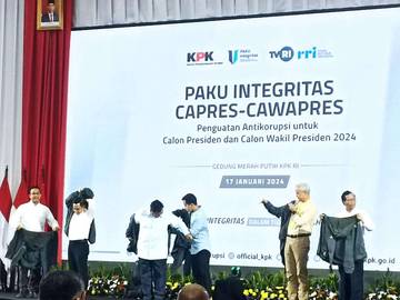 Capres-Cawapres Pakai Jaket Antikorupsi 
