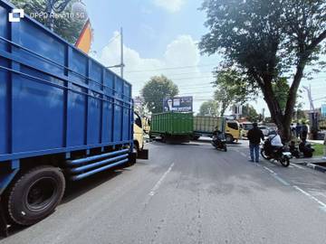 Aksi Unjuk Rasa Sopir Batu Bara Blokir Jalan Telanai