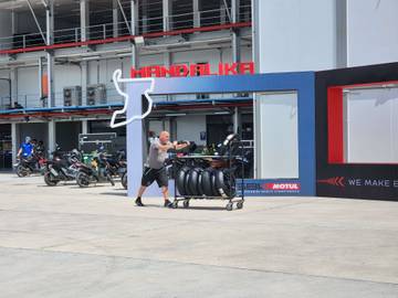 Tim WSBK 2023 Mandalika Mulai Persiapkan Race