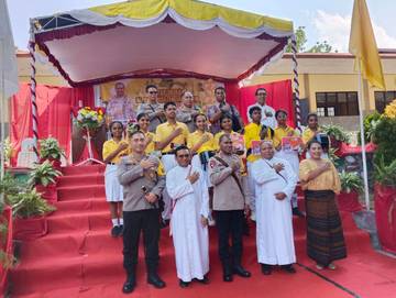 Safari Kamtibmas Kapolda NTT ke SMAK Syuradikara  Berikan Motivasi dan Inspirasi Kepada Siswa