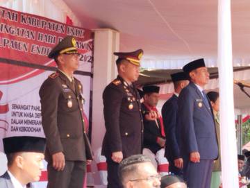 Peringatan Hari Pahlawan Ke 78 Tingkat Kabupaten Ende berlangsung Di Desa Watunggere Marilonga