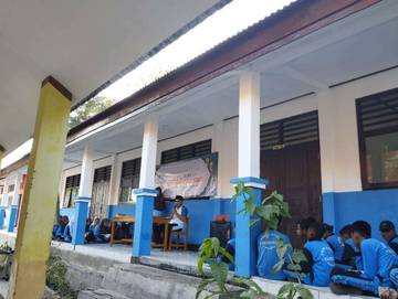 Siswa SMPN Satap Ekoreko, Pulau Ende Antusias Ikuti Kegiatan  Jum'at Berkah