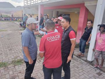 Antusias Anak Usia Dini Mengikuti Ende Grassroots Football Festival