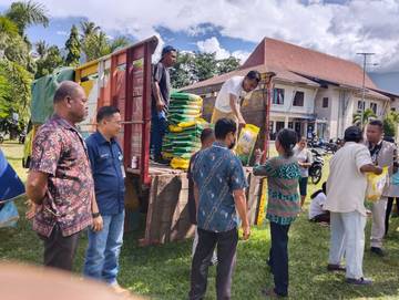 Operasi Pasar Murah, Dihalaman Kantor Bupati Ende