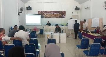 Rekapitulasi Suara di Kecamatan Masih Berlangsung