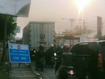 Jalan Siliwangi di Rekayasa, Menuju Jakarta Lewat Tol Dialihkan