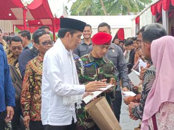 Amplop Putih Presiden Jokowi