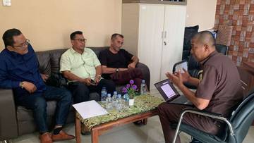 Pemeriksaan Tersangka Korupsi Dana RS Arun