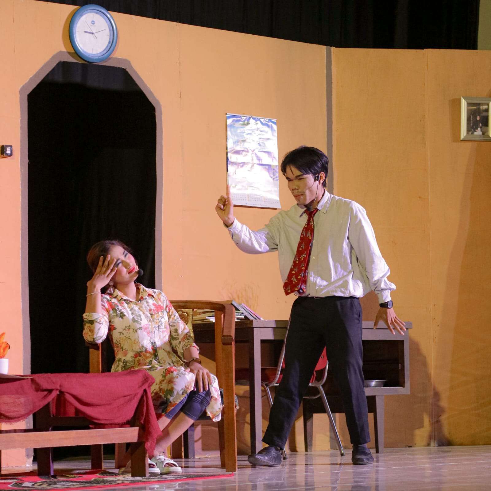Pementasan Teater Mardongan bertajuk Kisah Cinta di Hari Rabu