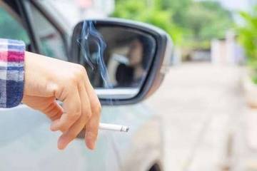 Merokok Saat Berkendara jadi Kebiasaan, Aturan Dilecehkan