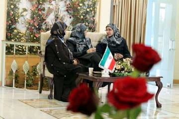 Ketangguhan Iran Menaklukkan Dominasi Asing