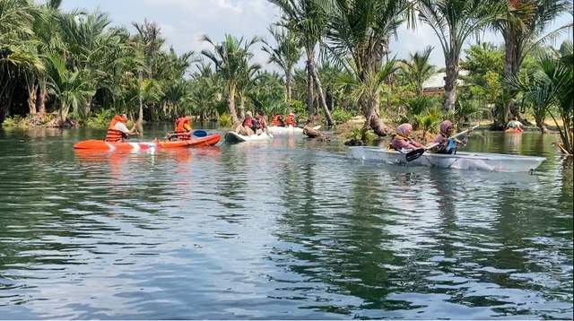 Pesona Suruan Eco Park, Suguhkan Snorkeling dan Kano