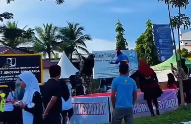 Ragam Aktifitas Masyarakat Mamuju di Jalur Arteri