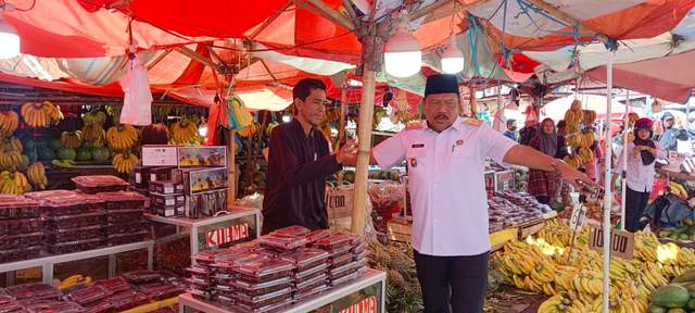 Sebabkan Kemacetan, Wagub Mian Tegur Pedagang di Jalan