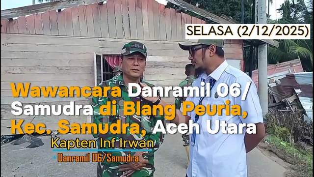 Masyarakat dan TNI Pindahkan Rumah dari Badan Jalan