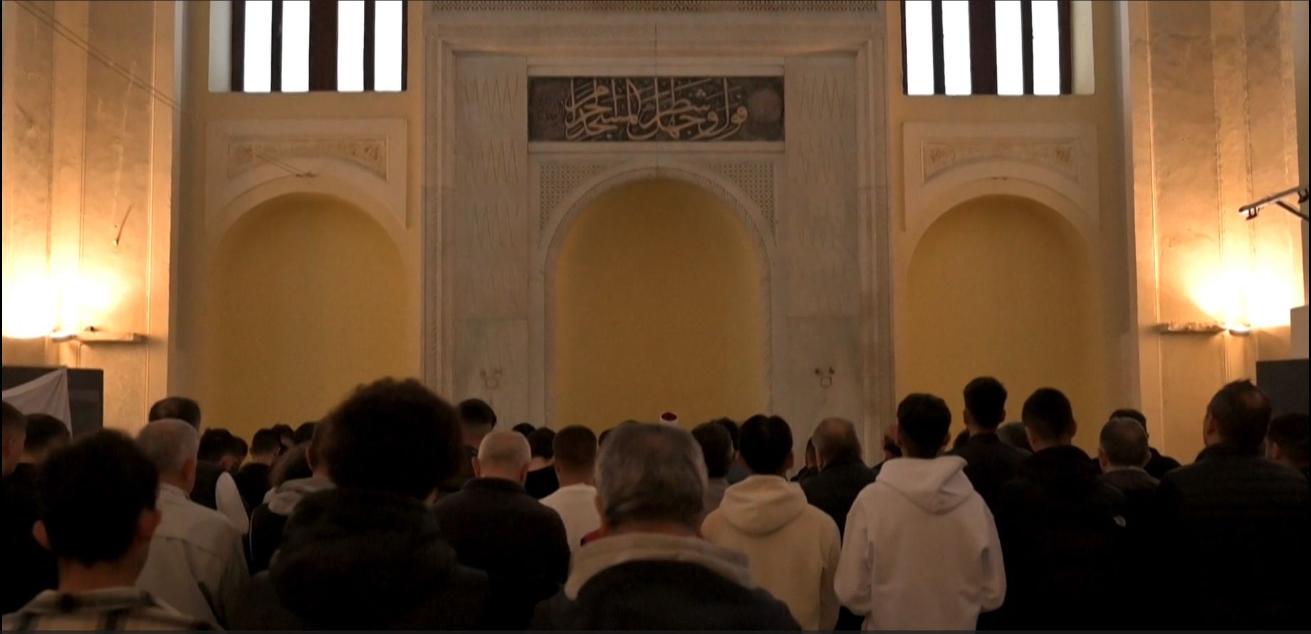 Untuk Pertama Kali Dalam 102 tahun Masjid Yeni Menjadi Tempat Salat Idulfitri