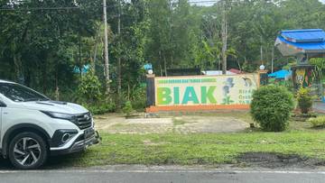 Taman Burung dan Taman Anggrek di Biak