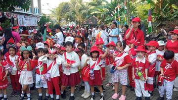 Kemeriahan Pawai Karnaval Sekolah Tunas Harapan Bangsa Bekasi