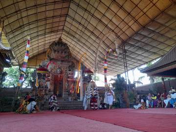 Pertunjukan Tari Barong Bali Miliki Unsur Kepercayaan