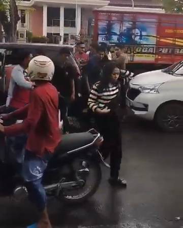 Aksi Penangkapan Pelaku Narkotika di Sampang