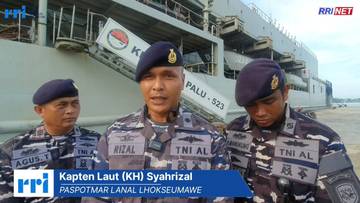 KRI Teluk Palu Angkut Personel Yonif 112/IM Menuju Papua 