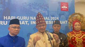 Kemendikdasmen Tingkatkan Kesejahteraan Guru Non-ASN melalui Sertifikasi