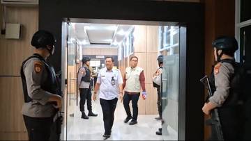 KPK Geledah Kantor Gubernur Bengkulu
