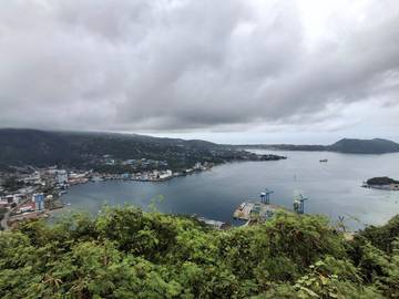 Menikmati Indahnya Kota Jayapura dari Puncak Jayapura City 