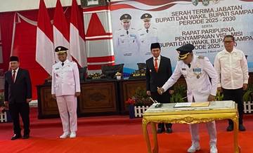 Serah Terima Jabatan Pj Bupati ke Bupati Sampang
