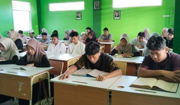 Ramadan 1446 H, MTsN 1 Sintang Menggelar Pesantren Kilat