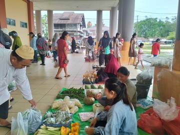 Pasar Tani Ramai Pengunjung 