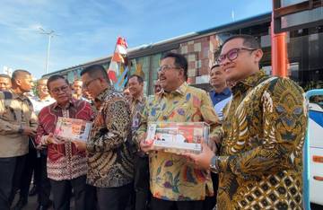 Peresmian Layanan Bus Transjabodetabek S61 Alam Sutera–Blok M