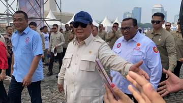 Prabowo Hadiri Peringatan Hari Buruh di Monas