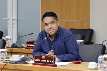 DPRD DKI Apresiasi Program Pemutihan Ijazah