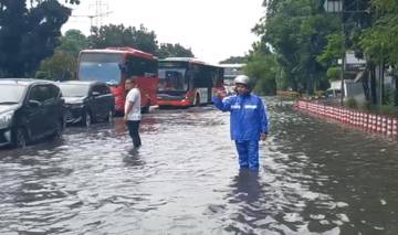 Hujan Deras, Jalan DI Panjaitan Banjir