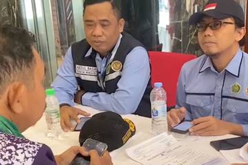 Ketahuan Bawa Rokok Melebihi Ketentuan, Koper Jemaah Ditahan