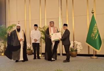 Dubes Saudi Lepas Puluhan Haji Tamu Raja Salman 