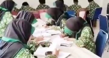 MTsN Sintang Dapatkan Penghargaan Dari Bupati