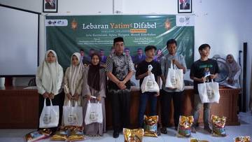 Kemenag Aceh Barat Salurkan Seribu Paket Bantuan